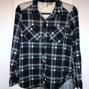 Women’s Button Down Top